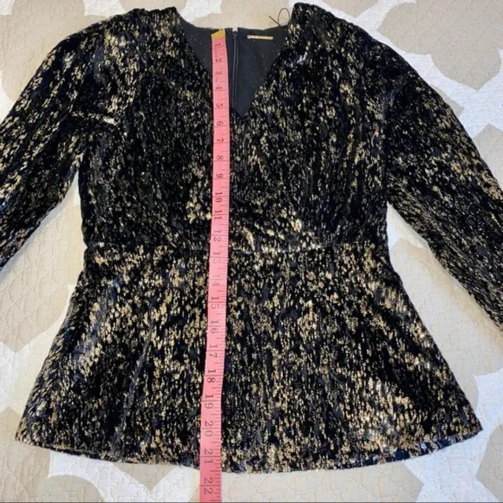 NWT Elie Tahari Black Gold V Faux Wrap Velvet Fuzzy Peplum Blouse Size 2 $365 a1 - Picture 11 of 12